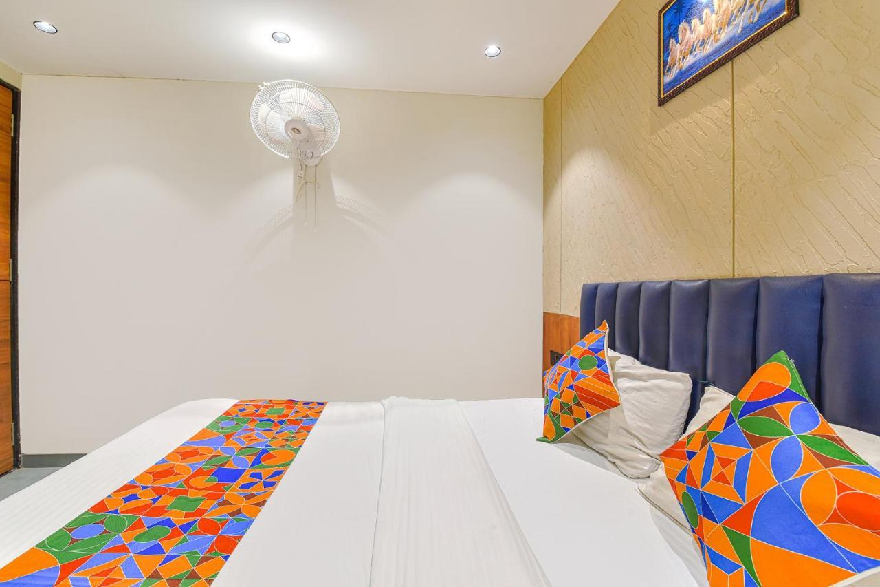 OYO 93041 Hotel Udhna Inn Surat Esterno foto