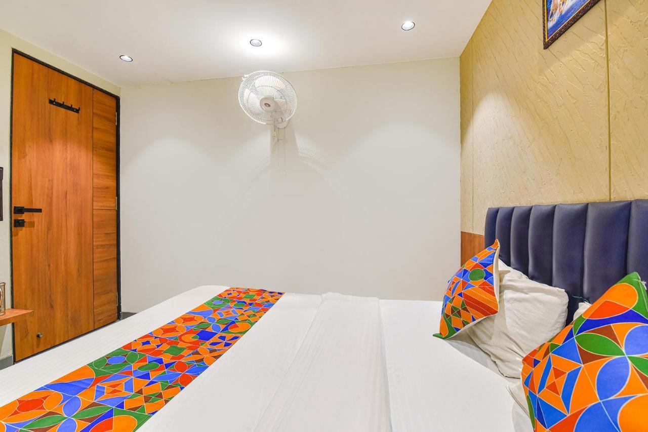 OYO 93041 Hotel Udhna Inn Surat Esterno foto