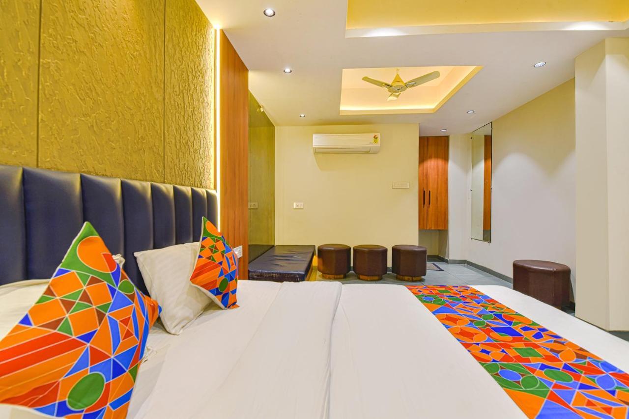 OYO 93041 Hotel Udhna Inn Surat Esterno foto